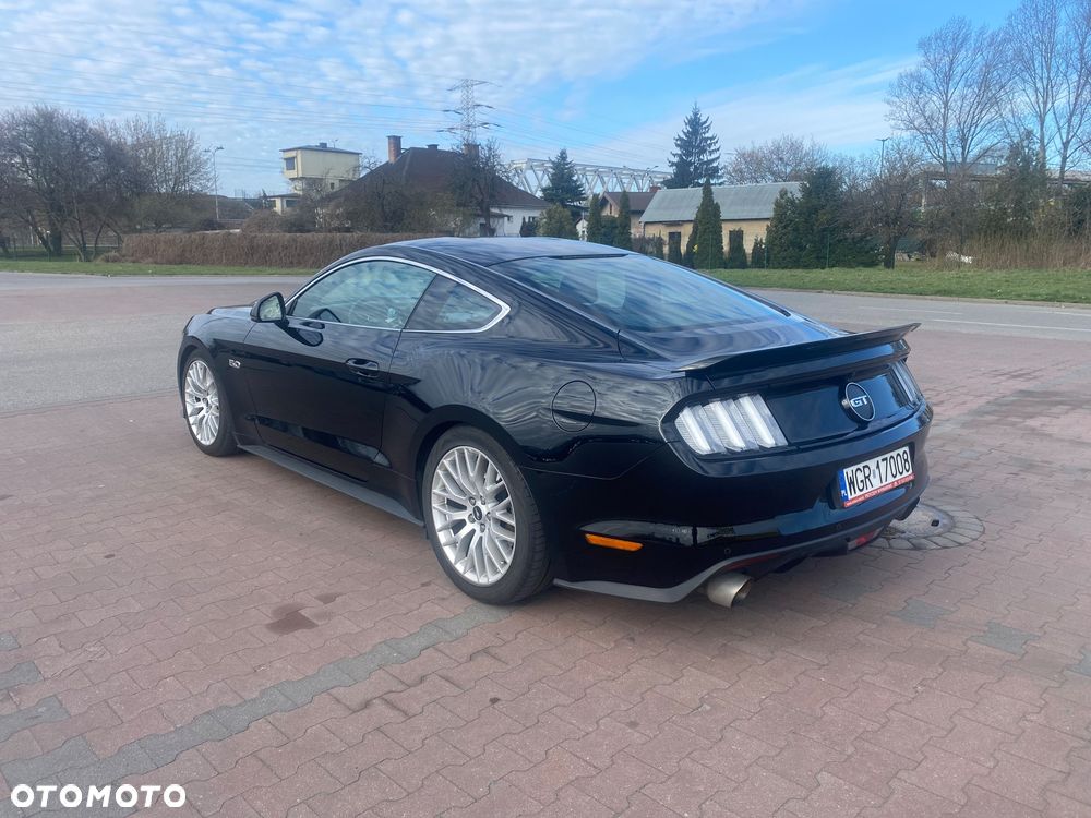 Ford Mustang - 9