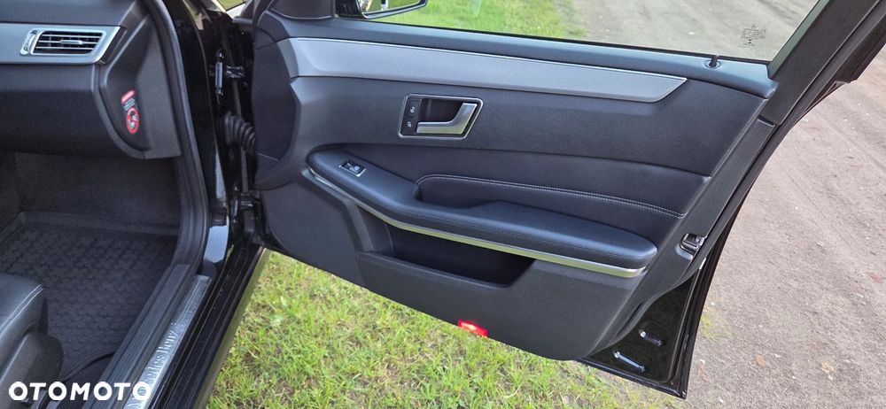 Mercedes-Benz Klasa E 350 CDI BlueEff Avantgarde - 13