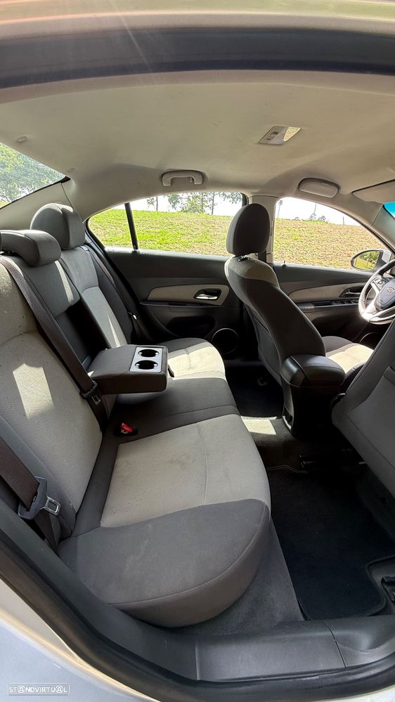 Chevrolet Cruze 2.0 VCDi LT - 20