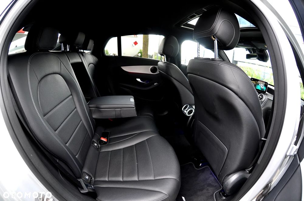 Mercedes-Benz GLC 200 d 4Matic 9G-TRONIC AMG Line - 22