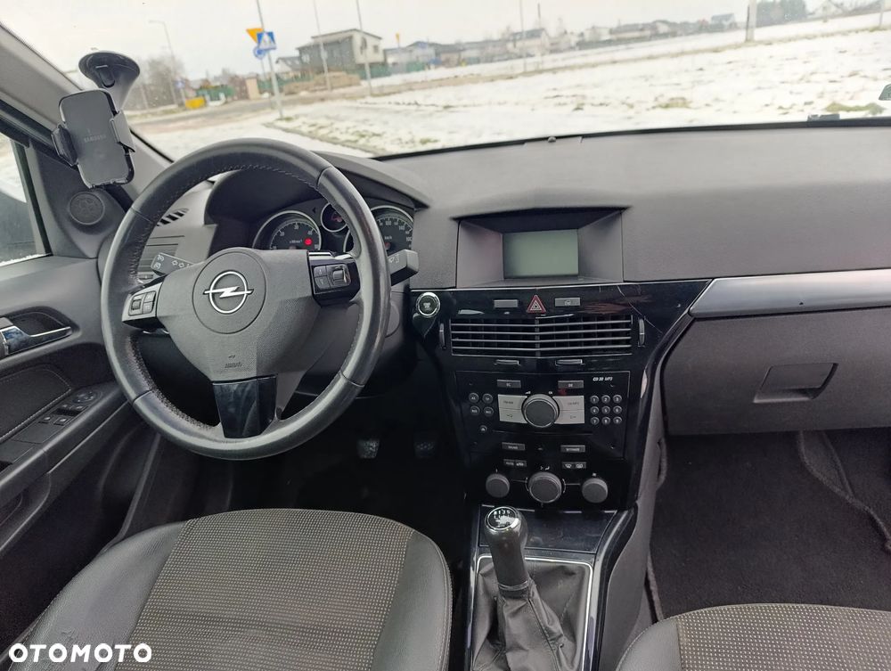 Opel Astra 1.9 CDTI - 6