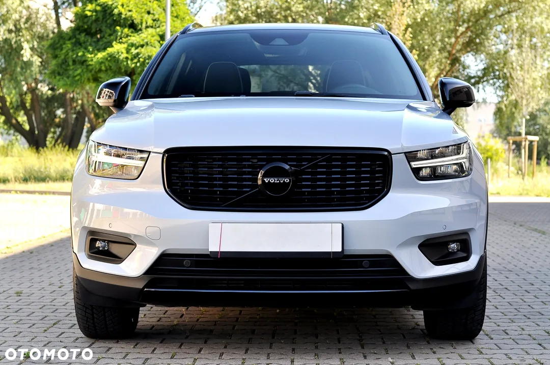 Volvo XC 40 T3 R-Design - 13