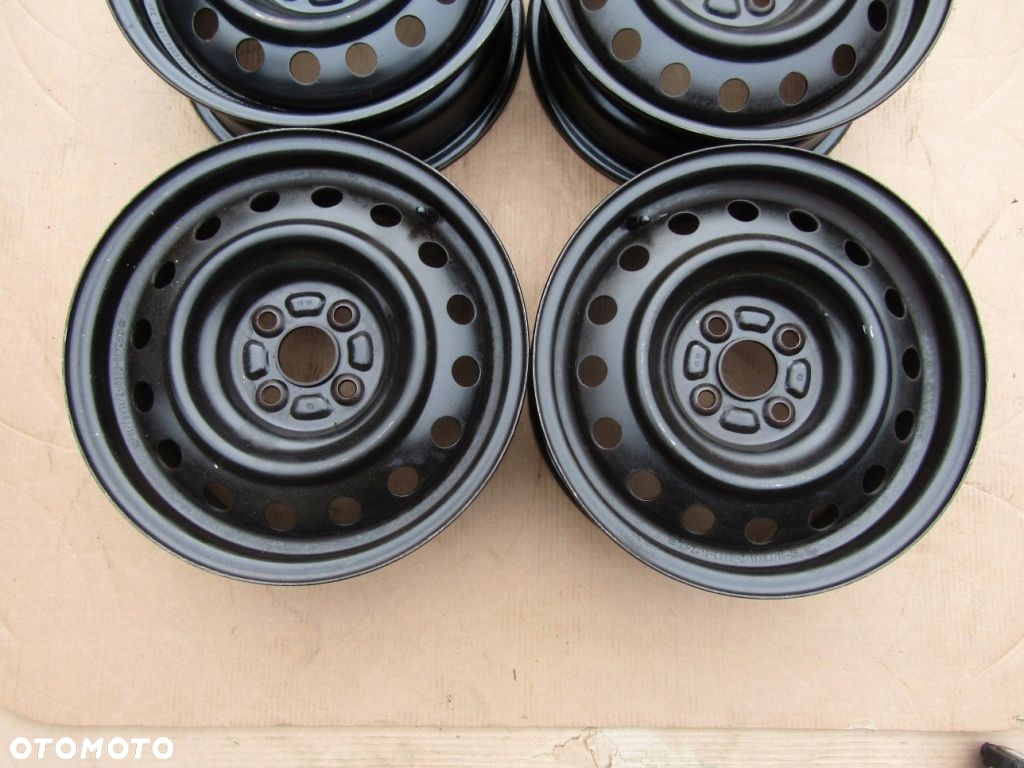 4x Felgi 15 Kia Rio IV Stonic Toyota Corolla Yaris II 6j 4x100 - 6