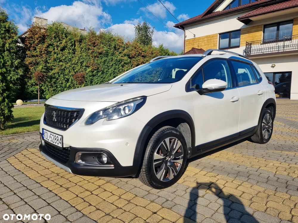 Peugeot 2008 1.2 Pure Tech Allure S&S - 28