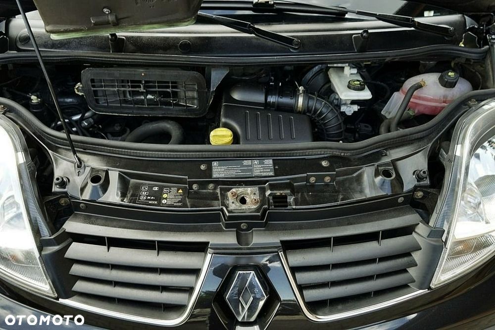Renault Trafic - 13