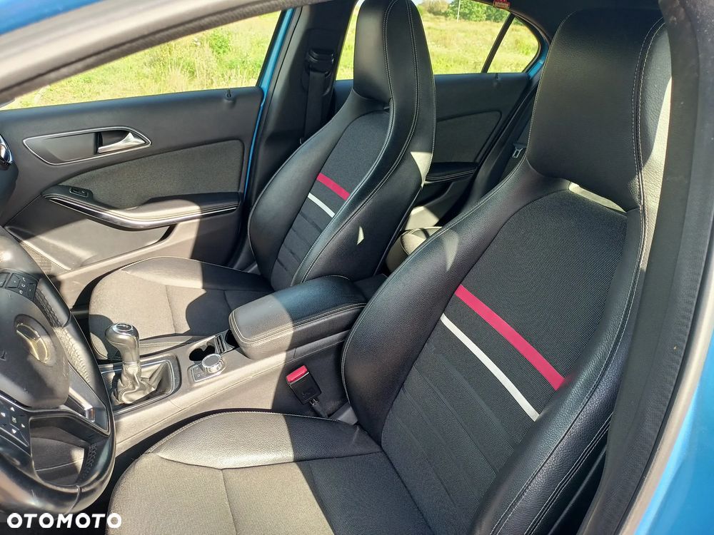 Mercedes-Benz Klasa A 180 (BlueEFFICIENCY) - 9