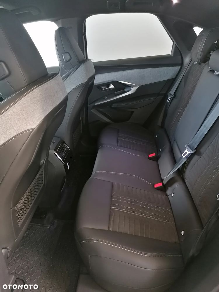 Peugeot 3008 1.2 PureTech mHEV GT E-DCS6 - 7