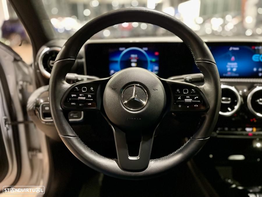 Mercedes-Benz A 250 e Style Plus - 13