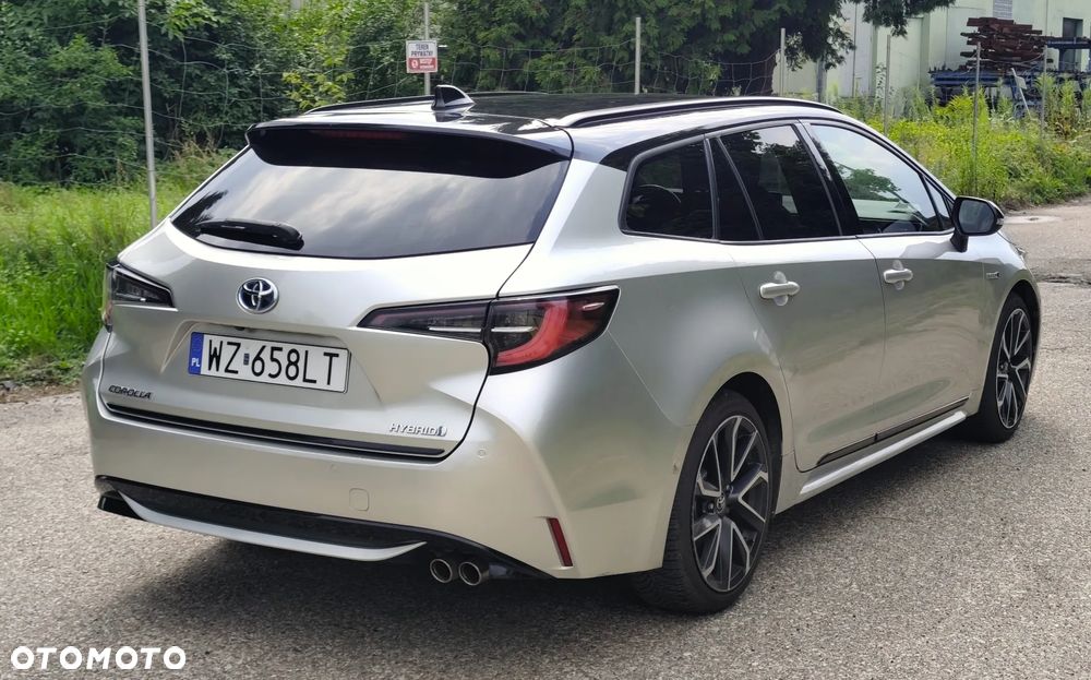 Toyota Corolla 2.0 Hybrid Executive - 10