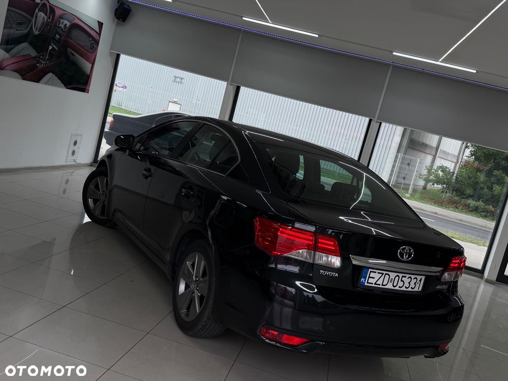 Toyota Avensis 2.0 D-4D Luna - 20