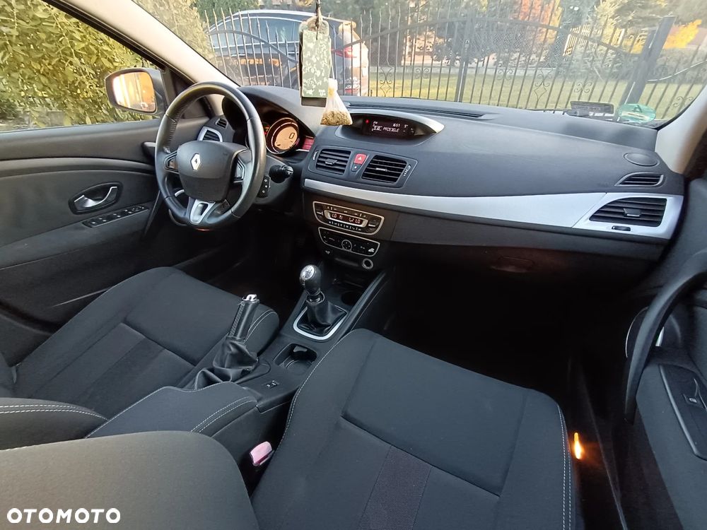 Renault Megane 1.9 dCi Dynamique Euro5 - 11