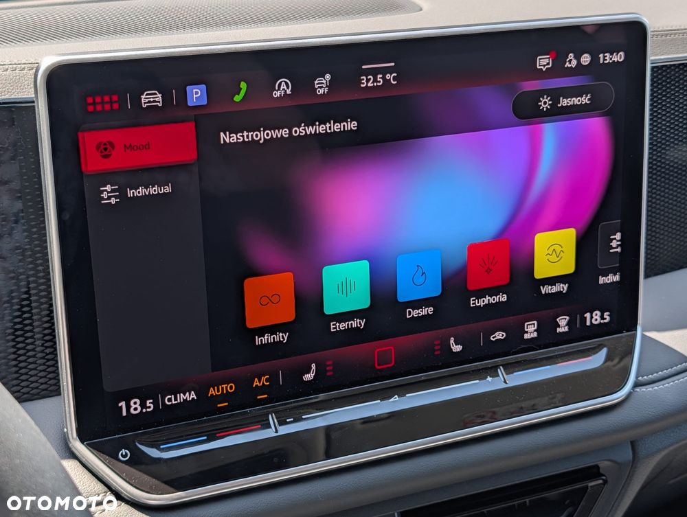 Volkswagen Tiguan 1.5 eTSI Life Plus DSG - 32