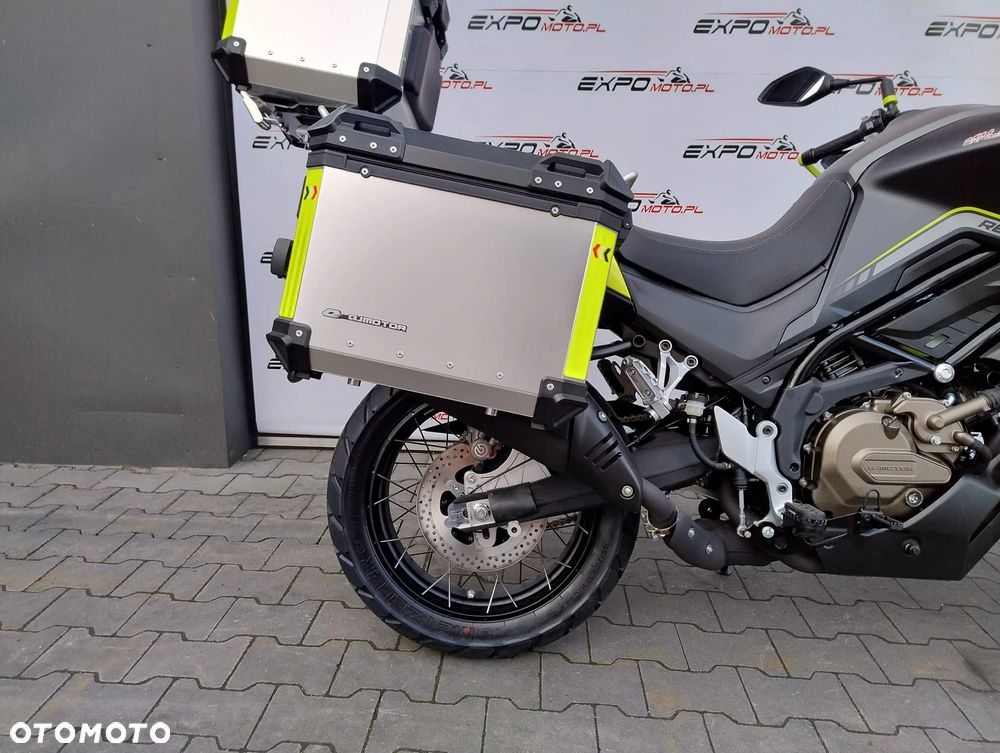 QJMOTOR SVT 650 - 13