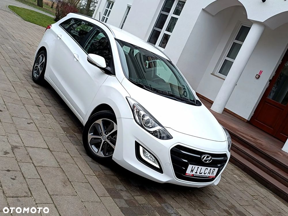 Hyundai i30 blue Kombi 1.6 GDi Style - 2