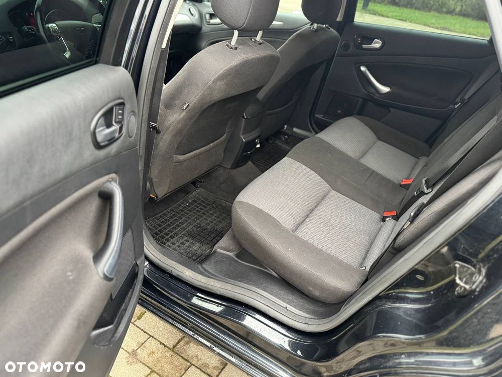 Ford Mondeo 2.0 TDCi Titanium - 15