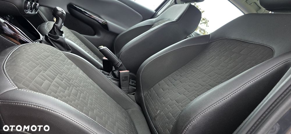 Opel Corsa 1.4 Cosmo - 14