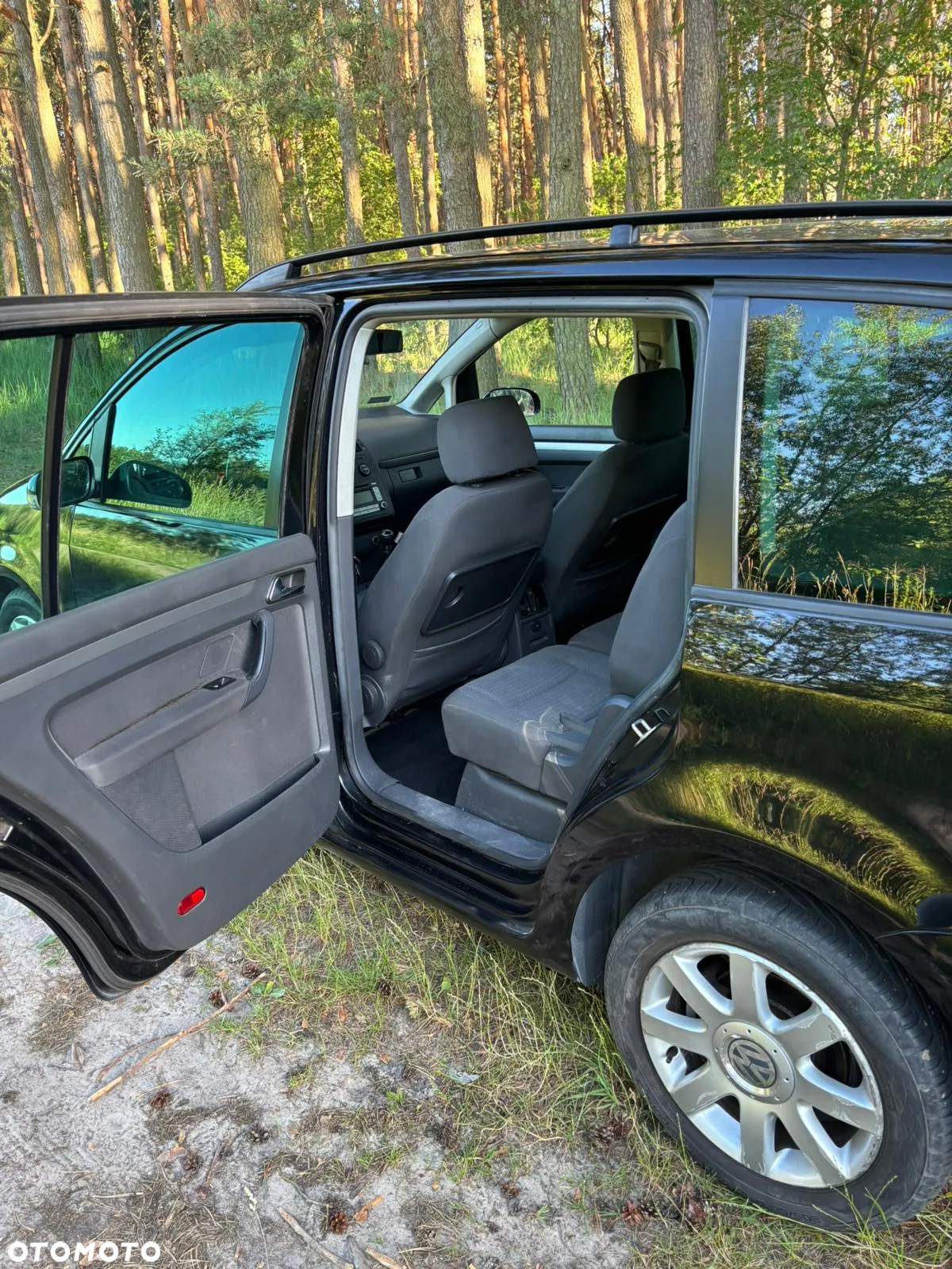 Volkswagen Touran 2.0 TDI DPF Comfortline - 8