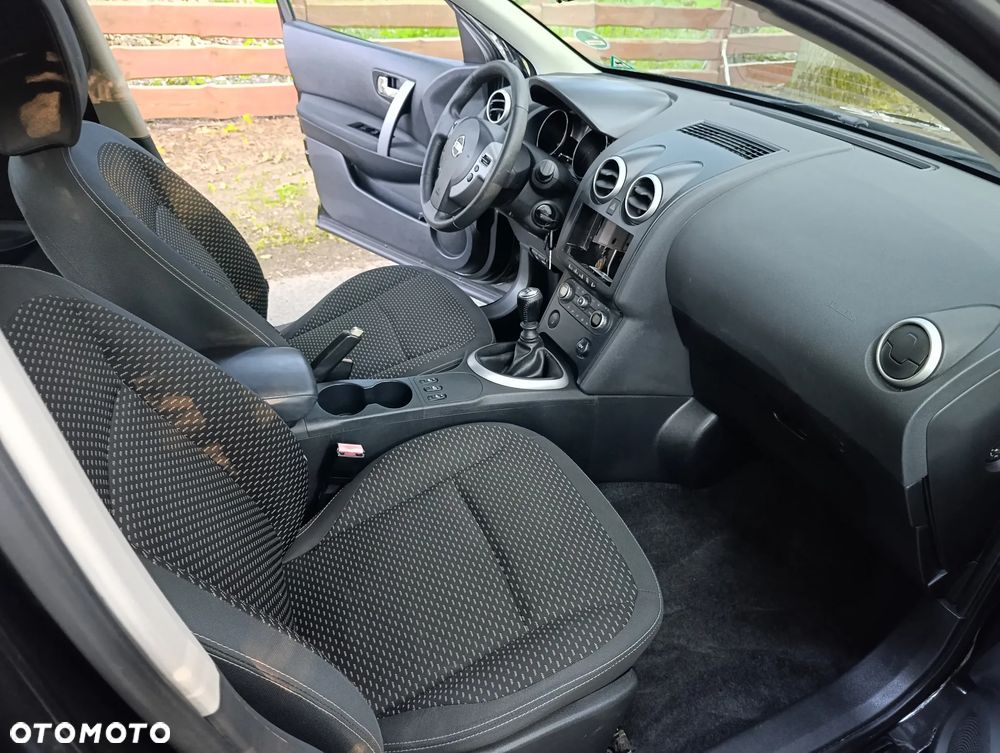 Nissan Qashqai 2.0 dCi DPF acenta - 12