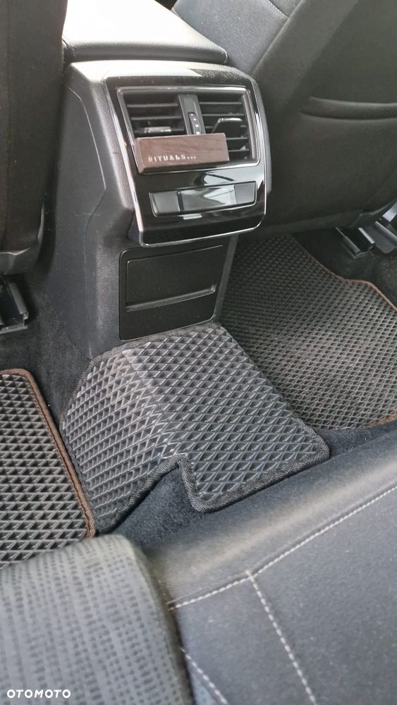 Skoda Superb 2.0 TDI Ambition - 12