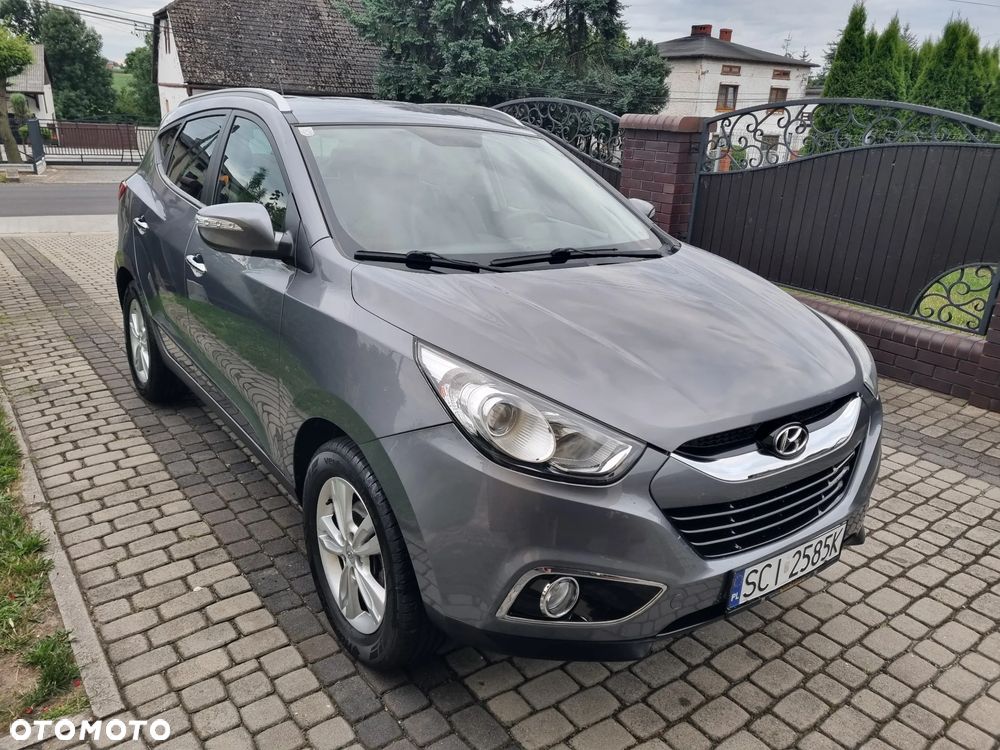 Hyundai ix35 2.0 CRDi 4WD Fifa World Cup Gold Edition - 4
