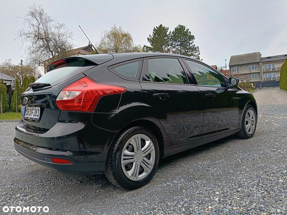 Ford Focus - 32
