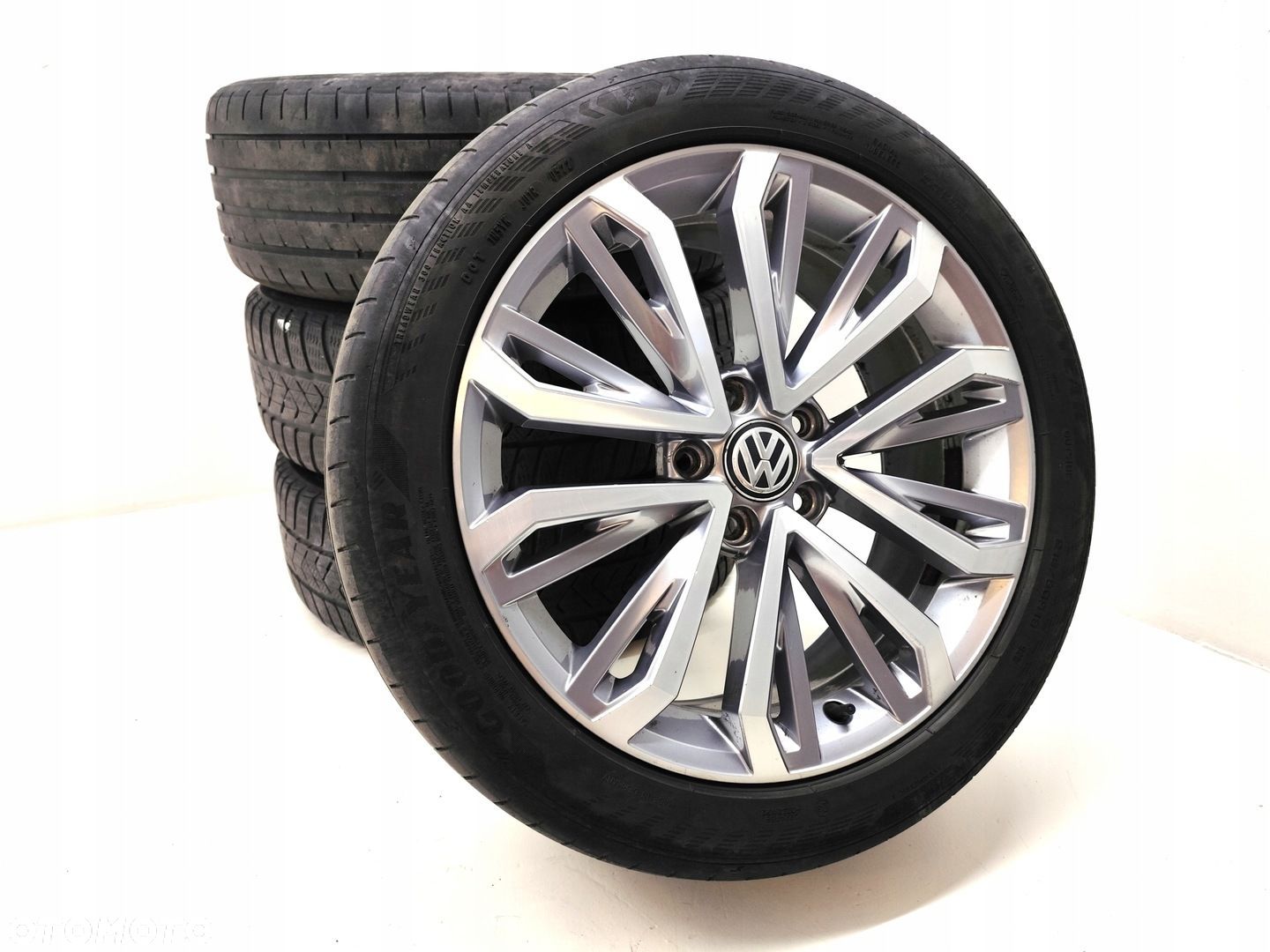 VW T-ROC KOŁA ALUFELGI 18" 2GA601025E KOMPLET - 1