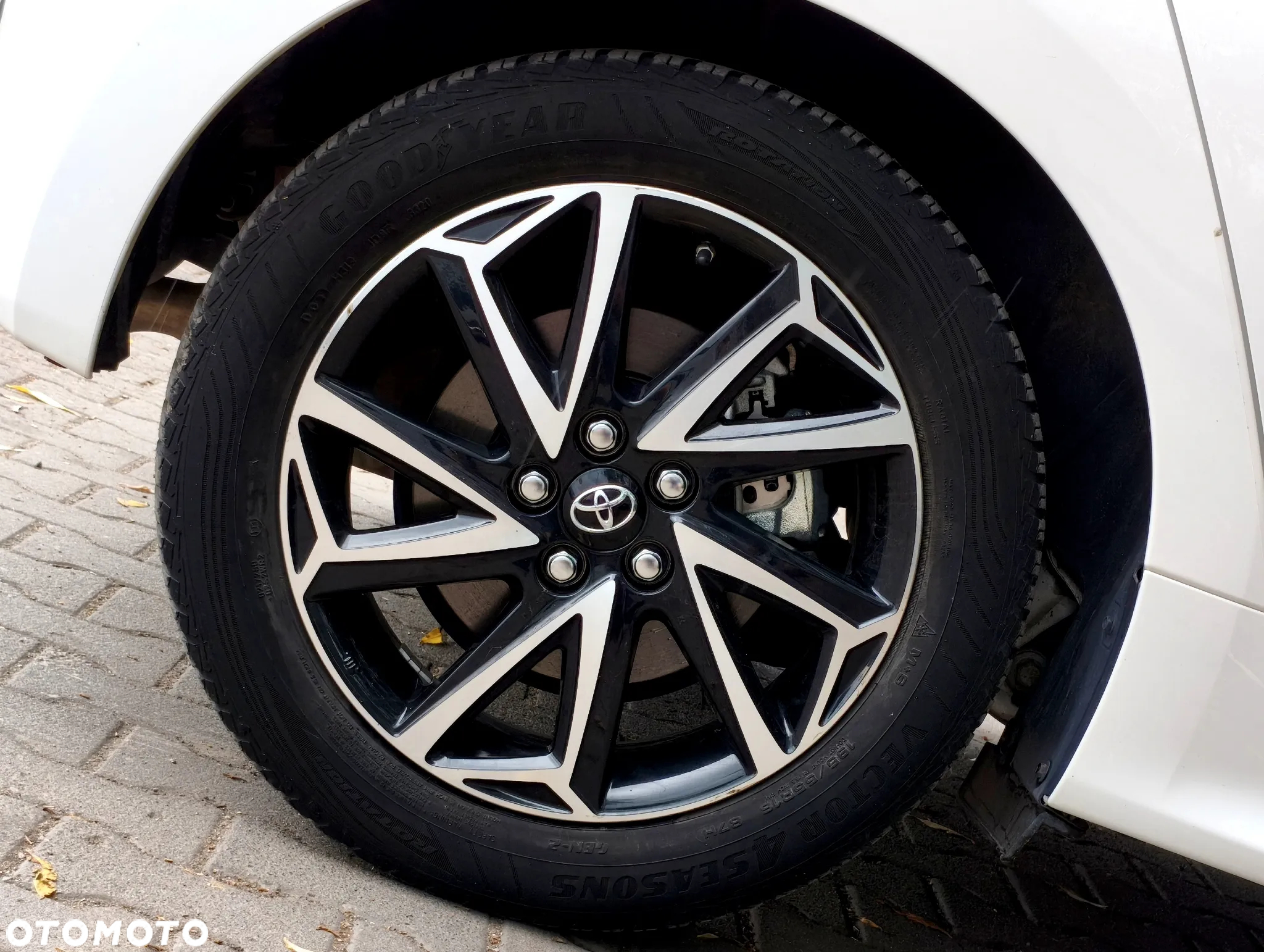 Toyota Yaris Hybrid 1.5 Comfort - 19