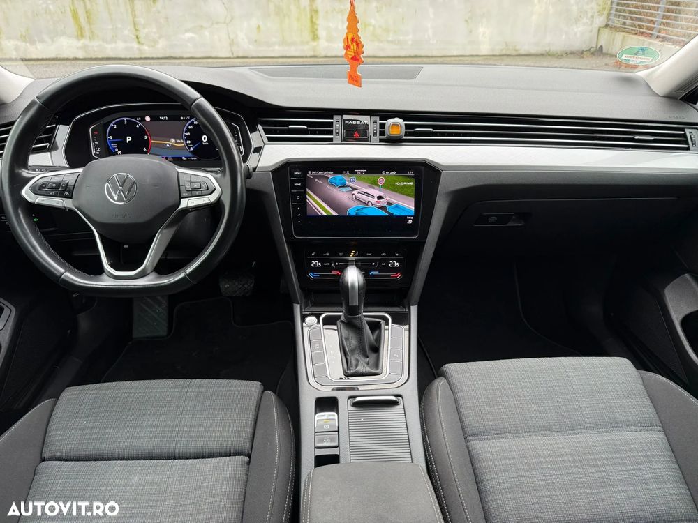 Volkswagen Passat Variant 2.0 TDI SCR DSG Elegance - 6