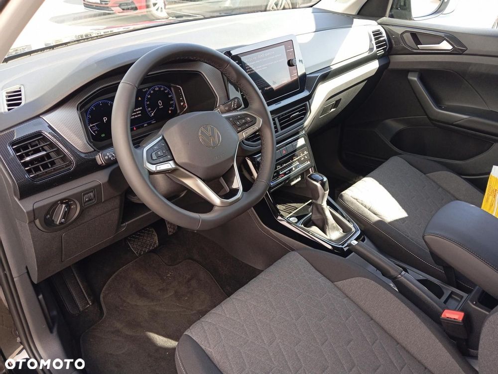 Volkswagen T-Cross - 11