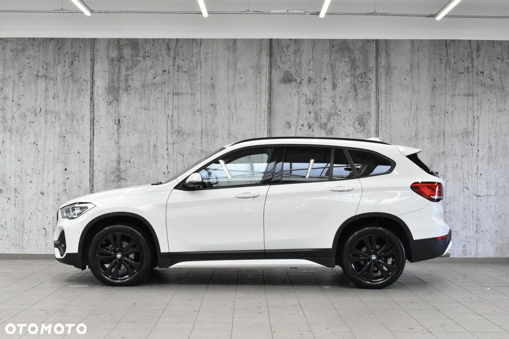 BMW X1 xDrive18d Sport Line - 4
