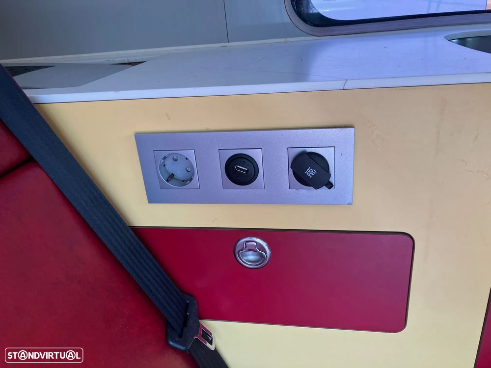 Fiat Ducato Fiat Ducato Campervan | 2 Dormidas | Cozinha | Pronto para Viajar - 18