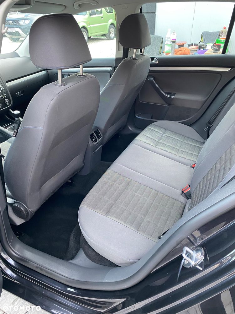 Volkswagen Golf 1.6 United - 29