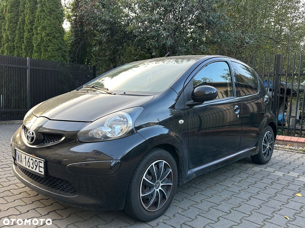 Toyota Aygo Blue - 1