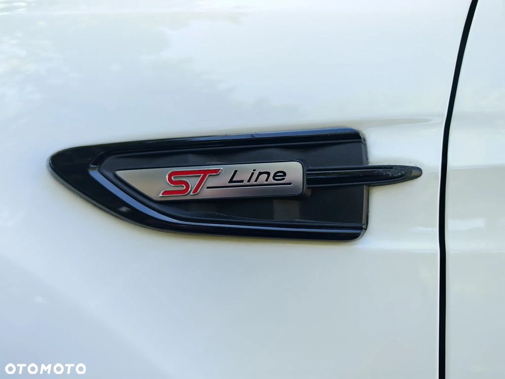 Ford Kuga 1.5 EcoBoost 2x4 ST-Line - 36