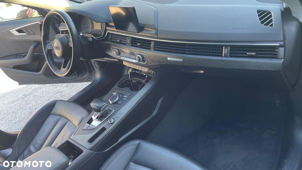 Audi A4 Limousine - 12