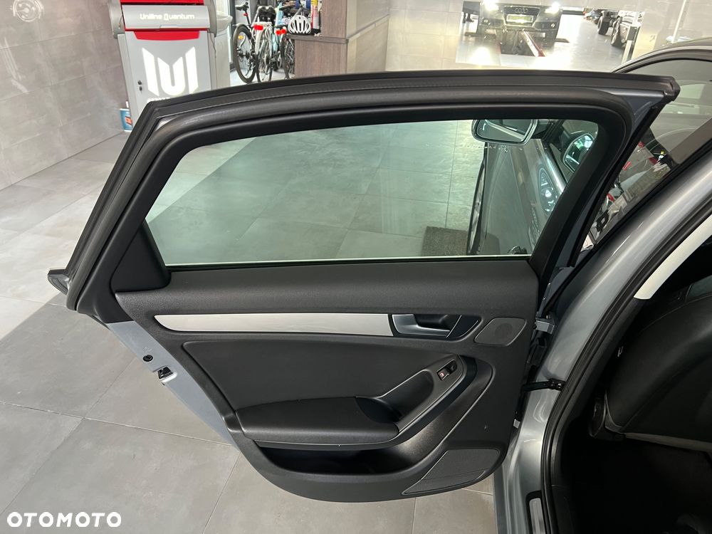 Audi A4 Limousine 1.8 TFSI S line Sportpaket (plus) - 22