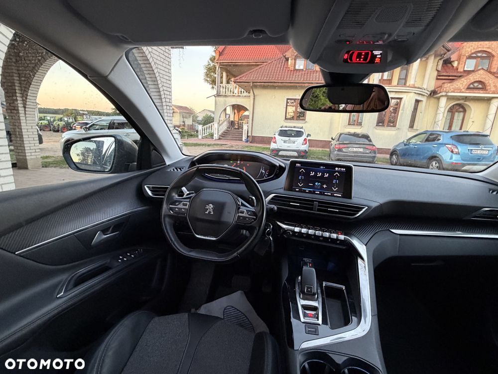 Peugeot 3008 BlueHDi 120 Stop & Start EAT6 Allure - 4