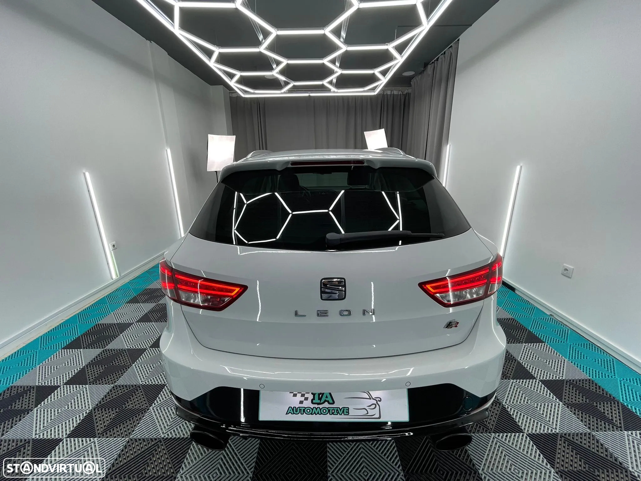 SEAT Leon ST 2.0 TDI S&S FR - 7