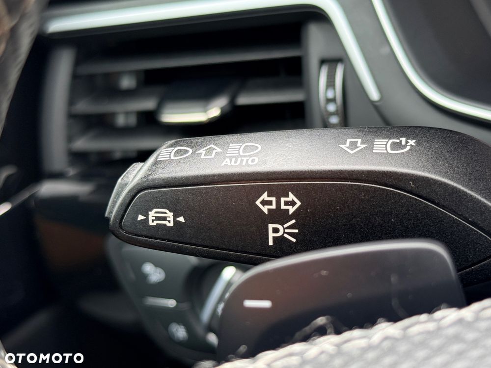 Audi A4 Avant 35 TFSI mHEV S Line S tronic - 25