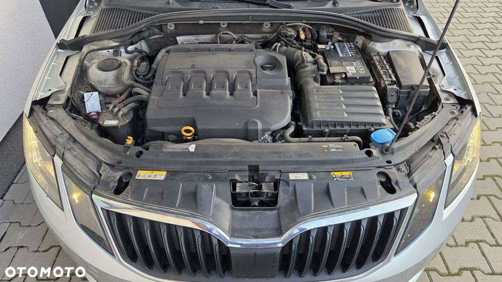Skoda Octavia 2.0 TDI SCR Ambition - 24