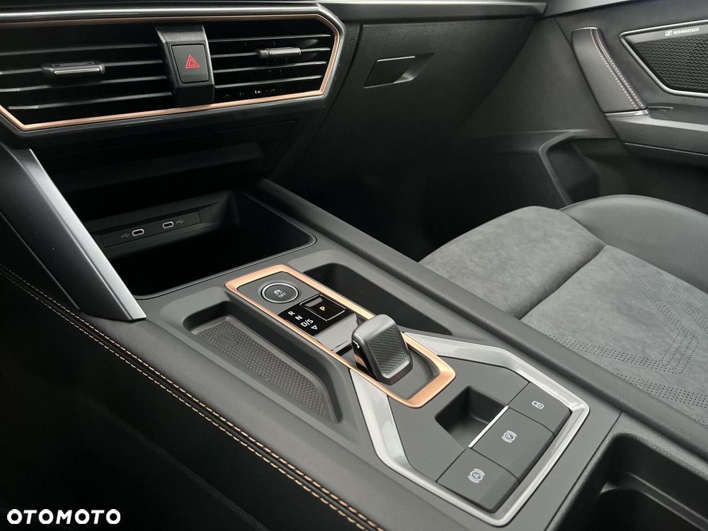 Cupra Formentor - 30