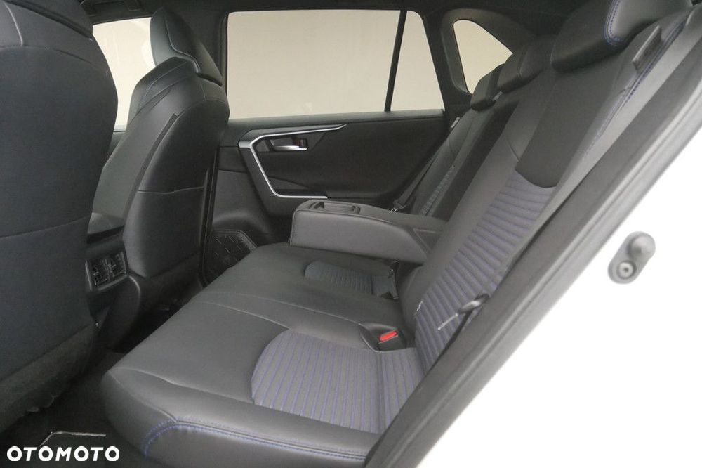 Toyota RAV4 - 15