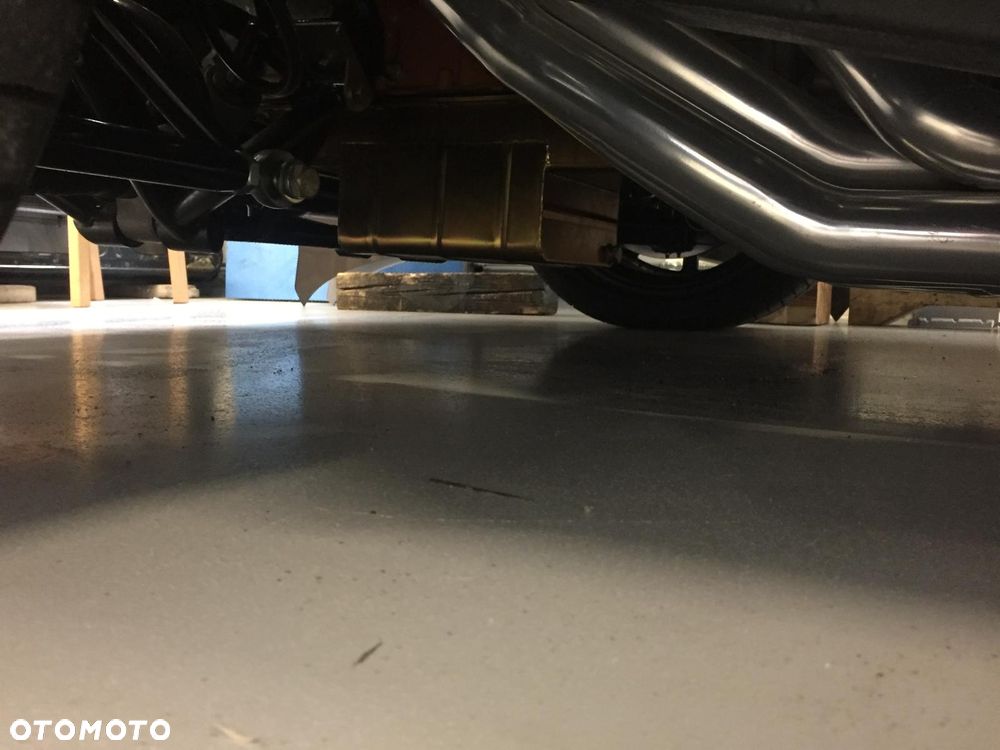 Dodge Challenger - 6