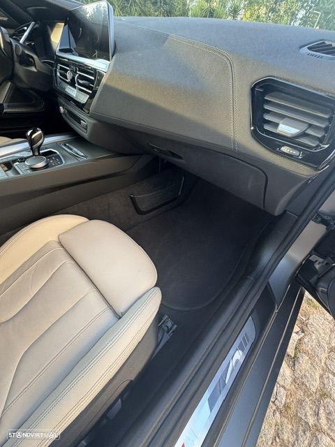 BMW Z4 30 i Pack 50 anos M - 16
