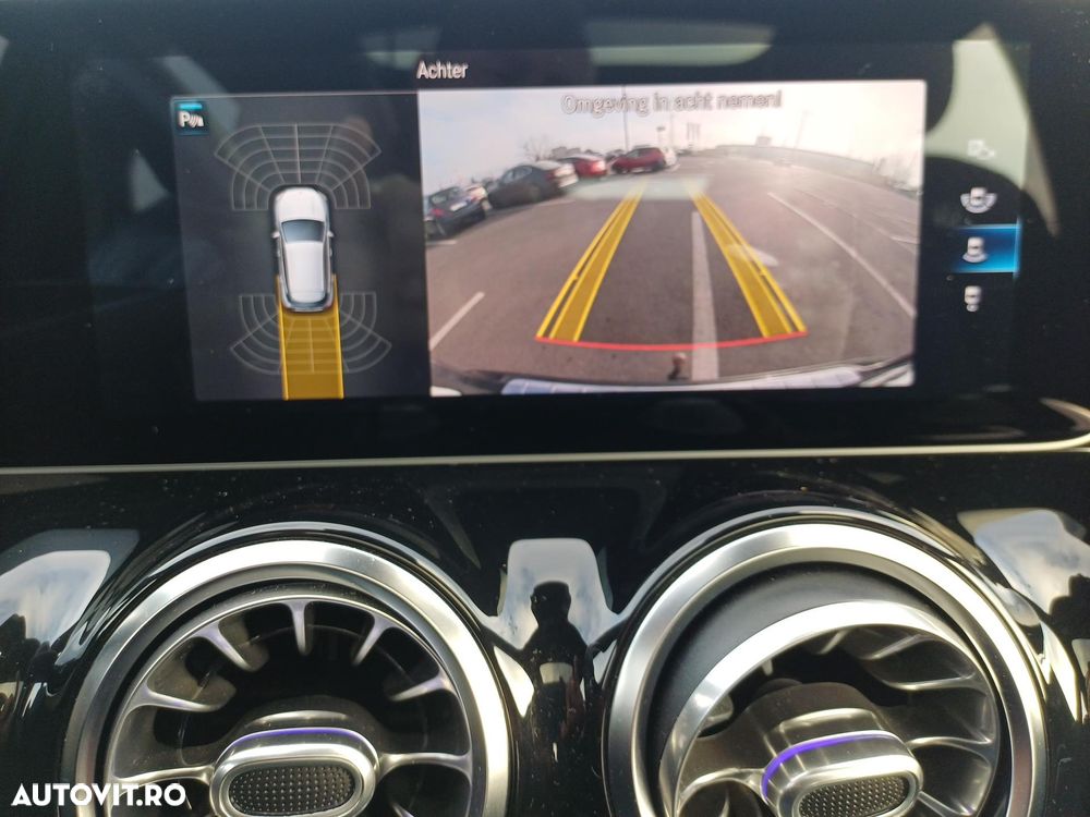 Mercedes-Benz GLA - 15