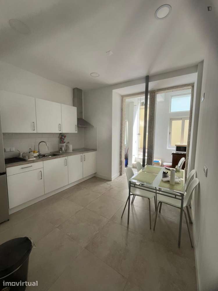 Quarto - localizado em Picoas Lisbon - Grande imagem: 5/12