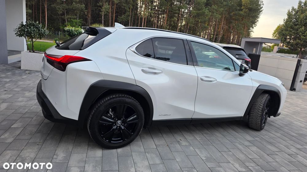 Lexus UX 250h GPF F Impression 2WD - 4