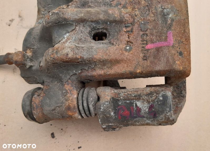 ZACISK HAMULCOWY LEWY TYL MASCOTT 3.0 3.5T AL4 - 3