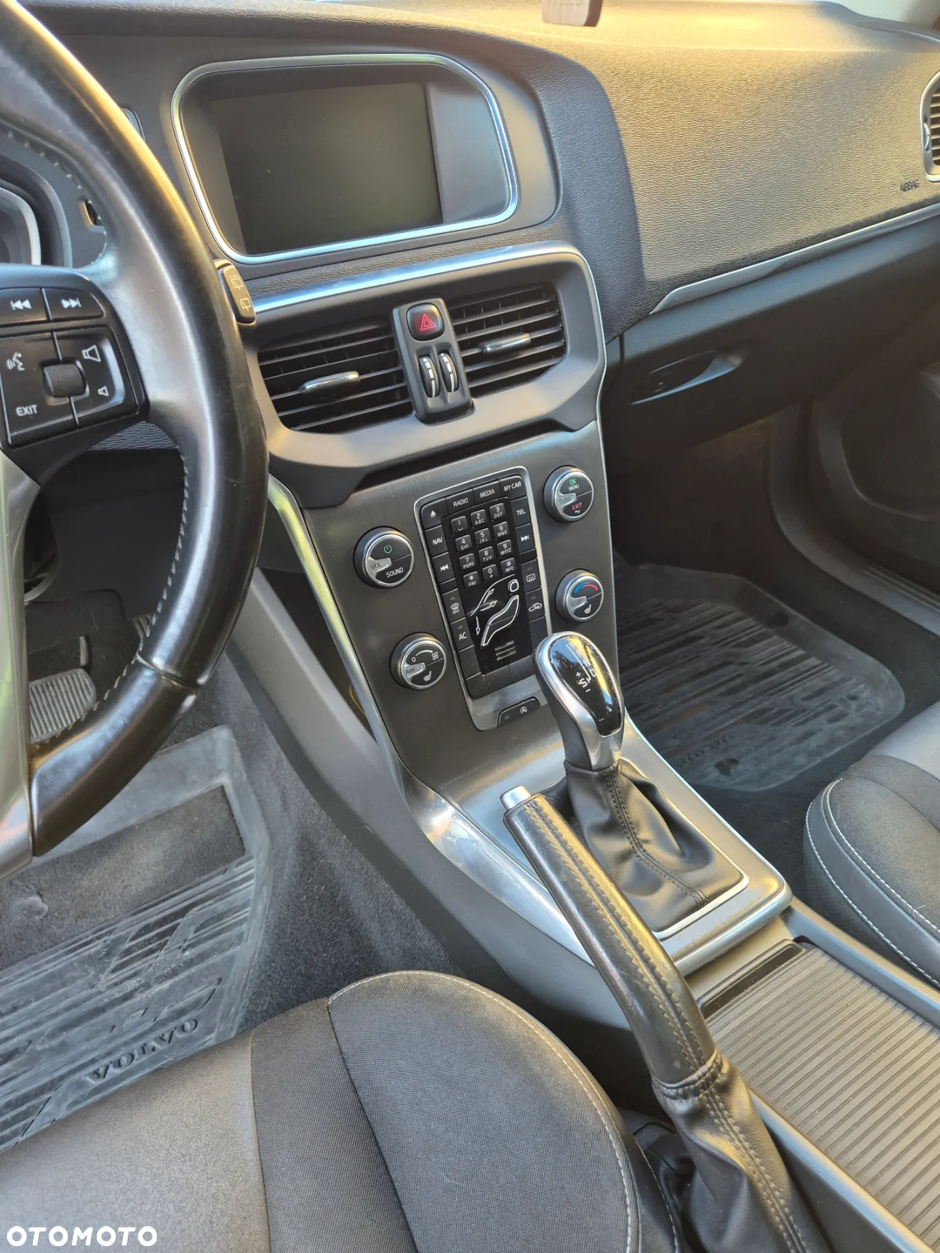 Volvo V40 D2 Momentum - 21