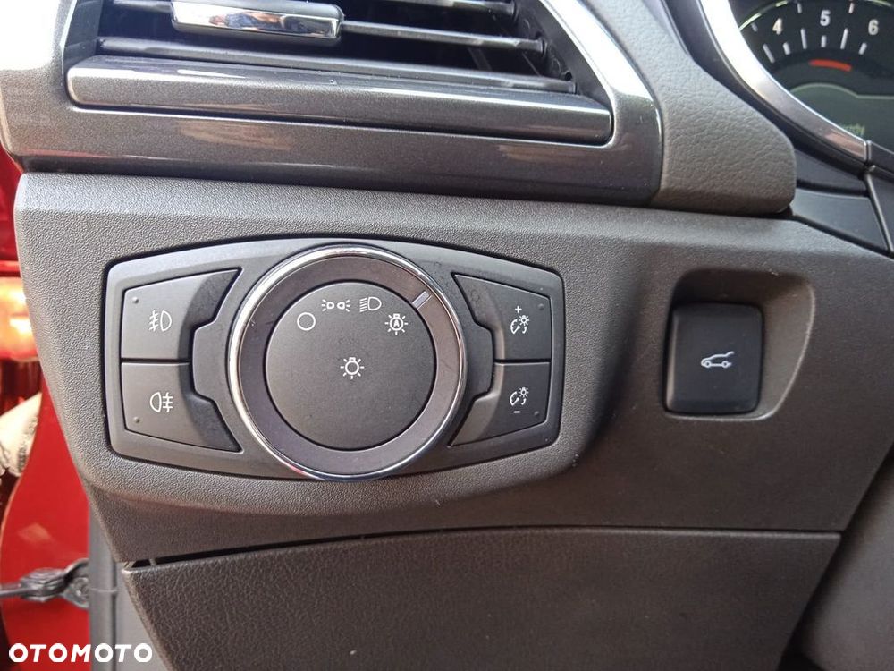 Ford Mondeo 2.0 EcoBlue Titanium - 32